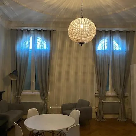 Daire Splendide Haussmannien Dans Particulier Bordeaux